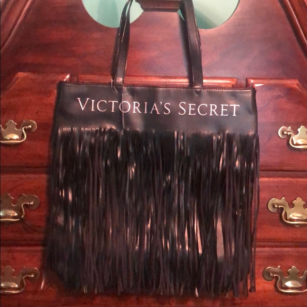 New Victoria’s Secret black fringe tote with snap
